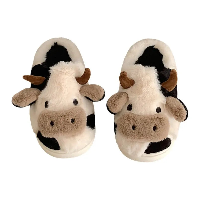 Warm Whimsy - schattige fluffy koe slippers